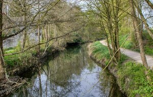 Proposé Hamed : NANDY, 18 km environ